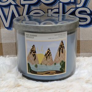Bath & Body Works BBW Hot Fudge Drizzle 3 Wick Scented Candle